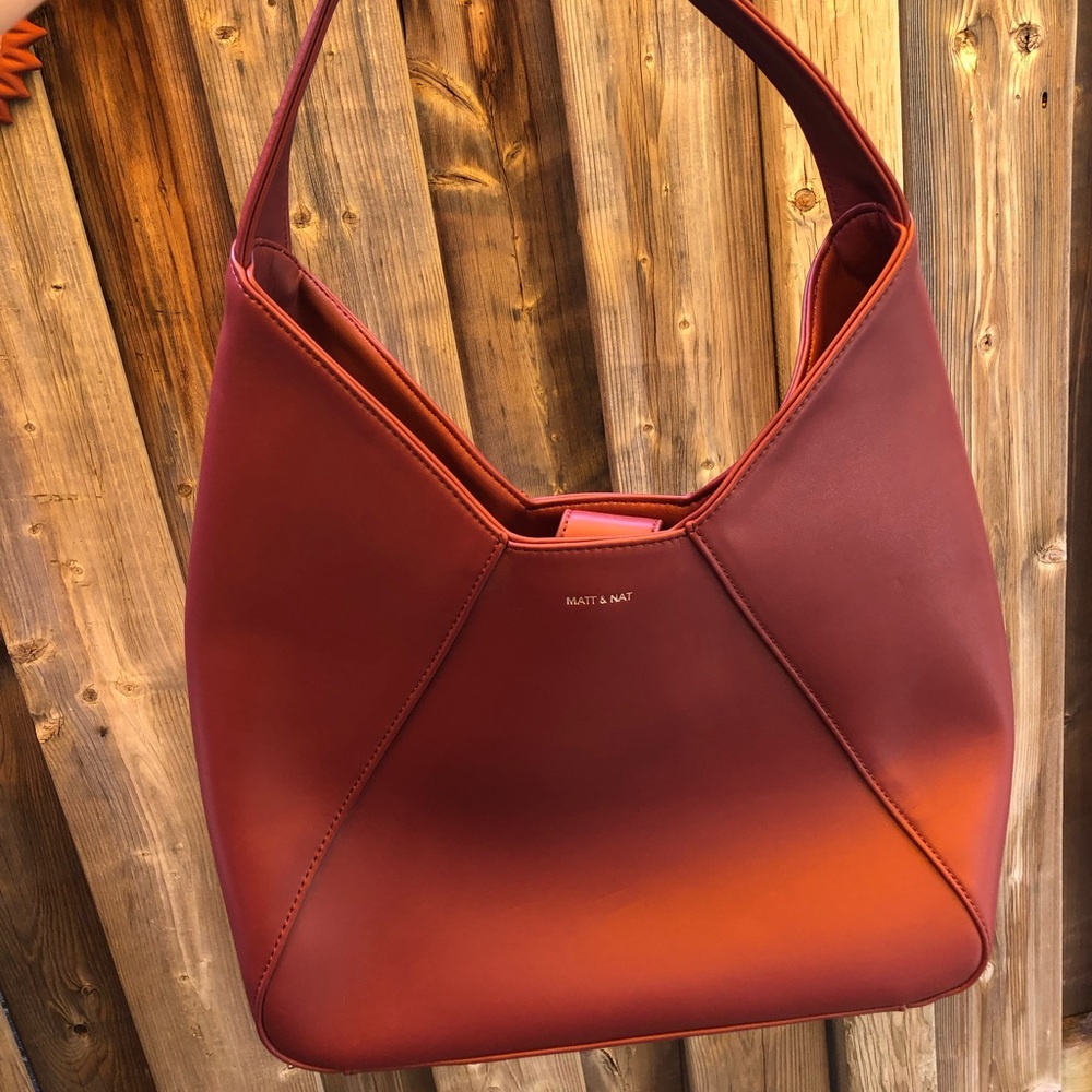 NWOT Matt & Nat Huge Hobo Bag- Huge!! (Vegan Leather)